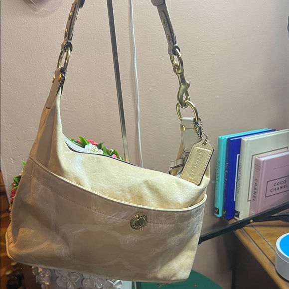 Coach Handbags - Coach Hampton Hobo Shoulder Bag, with  scribble